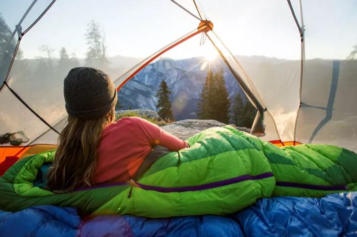 How to Stay Warm in a Tent: Essential Tips for Cold Nights